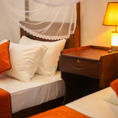 Mimoza Mirissa Bed & Breakfast Екстериор снимка