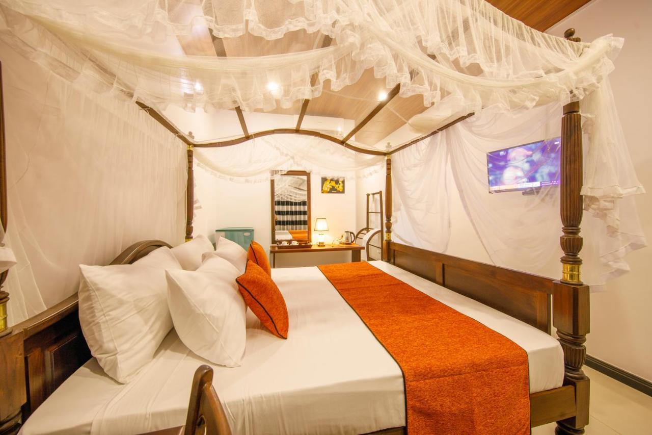 Mimoza Mirissa Bed & Breakfast Екстериор снимка