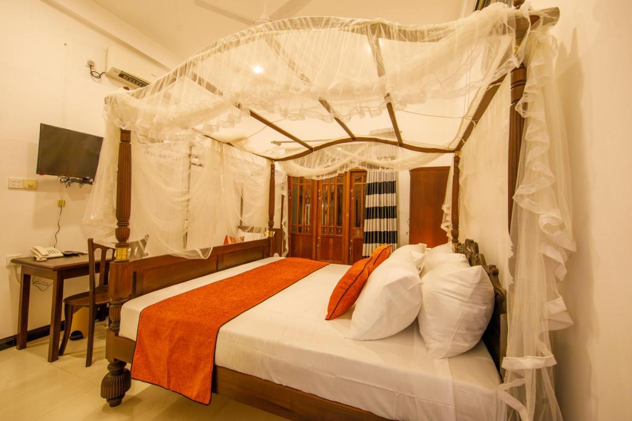 Mimoza Mirissa Bed & Breakfast Екстериор снимка