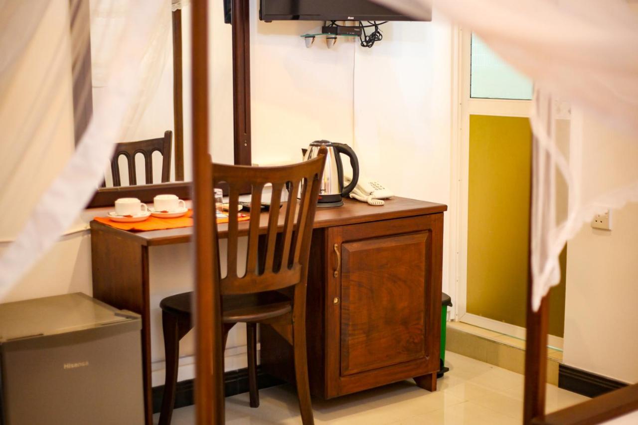 Mimoza Mirissa Bed & Breakfast Екстериор снимка