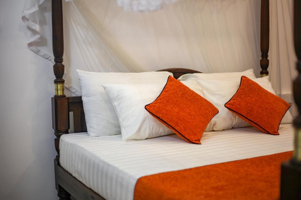 Mimoza Mirissa Bed & Breakfast Екстериор снимка