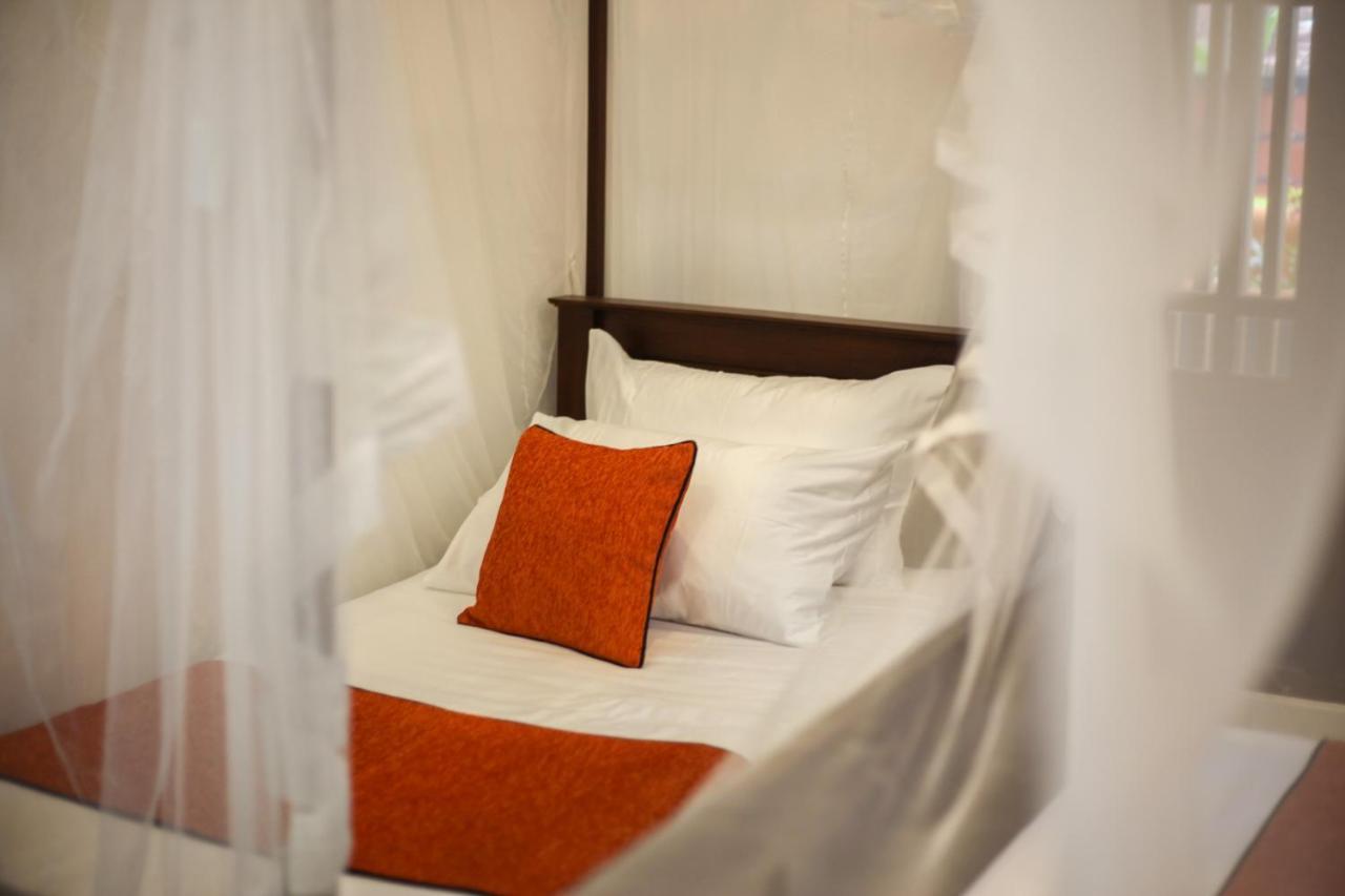 Mimoza Mirissa Bed & Breakfast Екстериор снимка