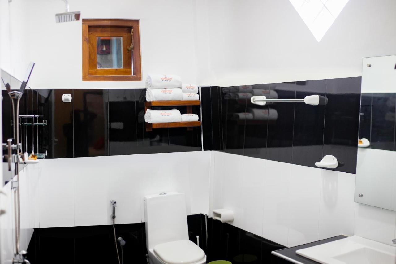 Mimoza Mirissa Bed & Breakfast Екстериор снимка