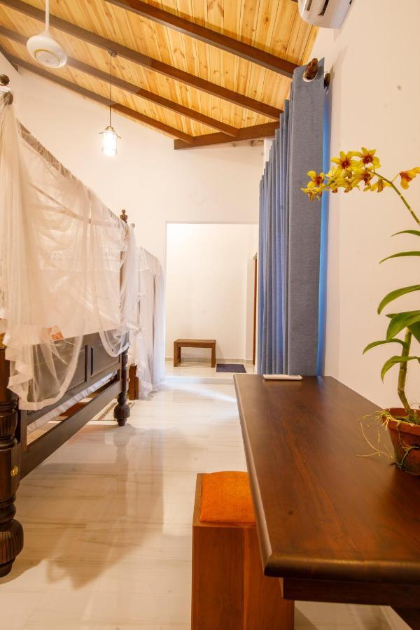Mimoza Mirissa Bed & Breakfast Екстериор снимка